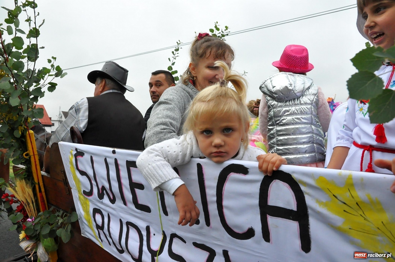 Zdjęcie w galerii na portalu naszraciborz.pl: Dożynki 2019. Gmina Krzyżanowice bawiła się w Rudyszwałdzie [FOTO i WIDEO] wiadomości z regionu