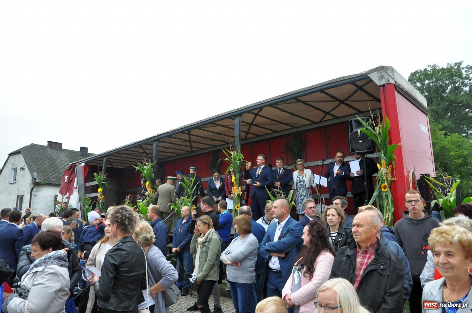 Zdjęcie w galerii na portalu naszraciborz.pl: Dożynki 2019. Gmina Krzyżanowice bawiła się w Rudyszwałdzie [FOTO i WIDEO] wiadomości z regionu