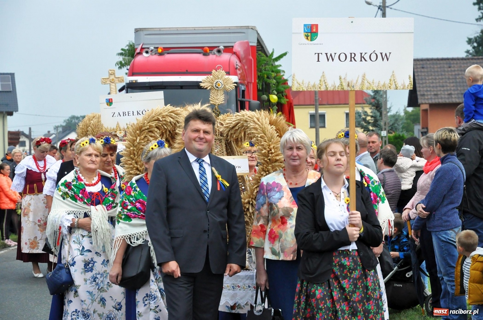 Zdjęcie w galerii na portalu naszraciborz.pl: Dożynki 2019. Gmina Krzyżanowice bawiła się w Rudyszwałdzie [FOTO i WIDEO] wiadomości z regionu