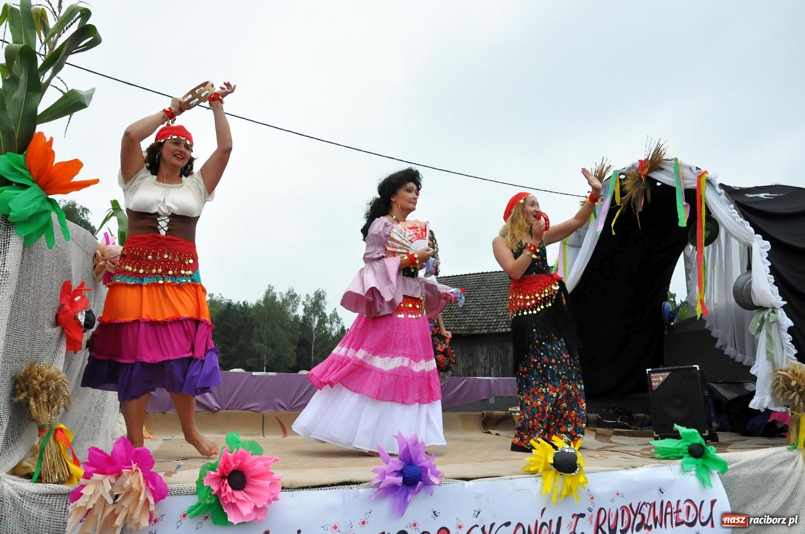 Zdjęcie w galerii na portalu naszraciborz.pl: Dożynki 2019. Gmina Krzyżanowice bawiła się w Rudyszwałdzie [FOTO i WIDEO] wiadomości z regionu