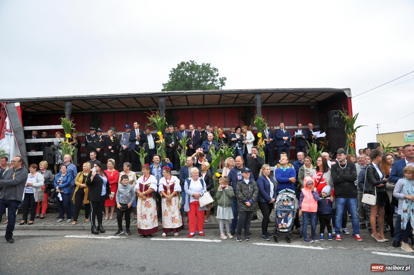 Zdjęcie w galerii na portalu naszraciborz.pl: Dożynki 2019. Gmina Krzyżanowice bawiła się w Rudyszwałdzie [FOTO i WIDEO] wiadomości z regionu