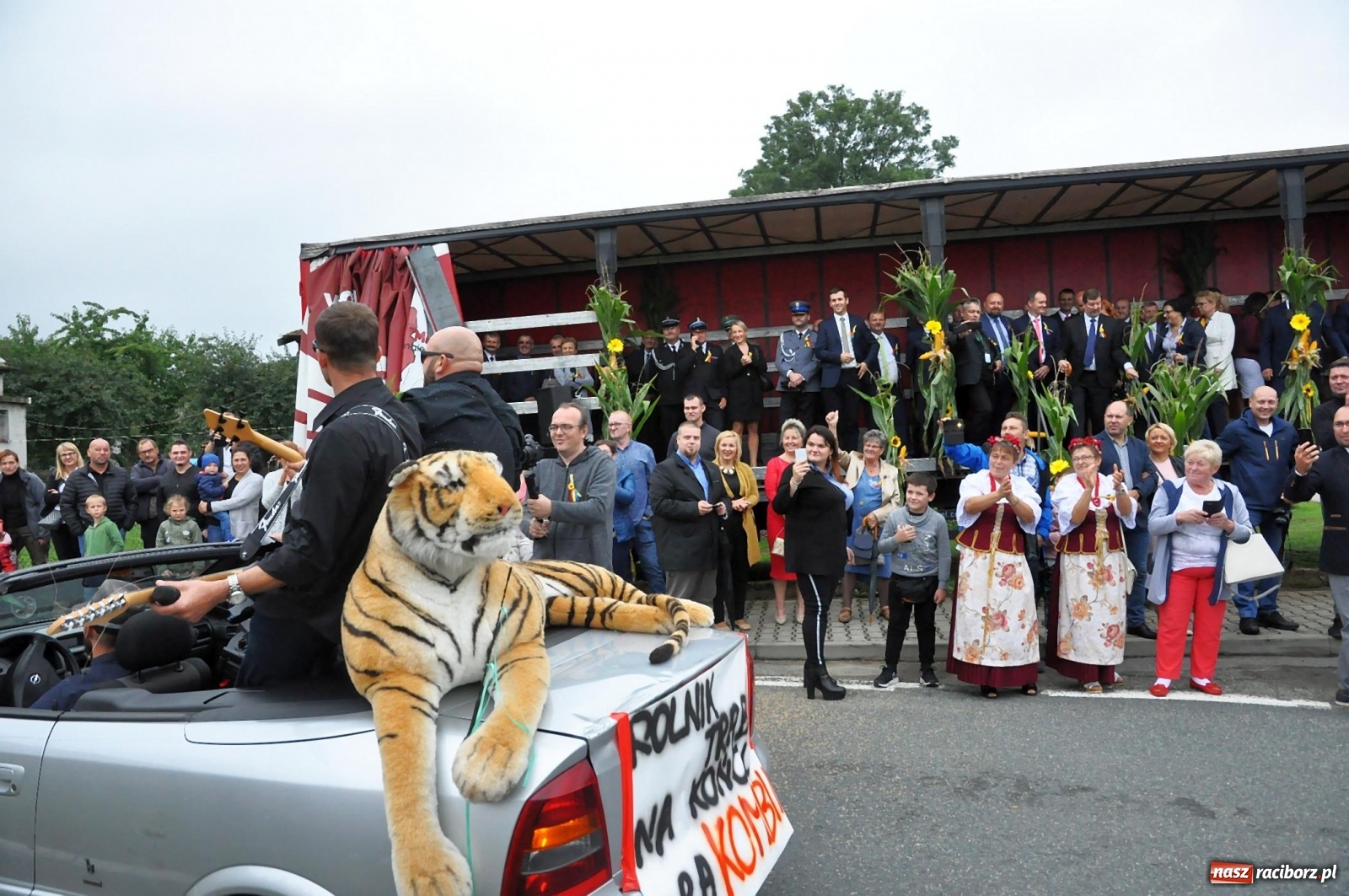 Zdjęcie w galerii na portalu naszraciborz.pl: Dożynki 2019. Gmina Krzyżanowice bawiła się w Rudyszwałdzie [FOTO i WIDEO] wiadomości z regionu