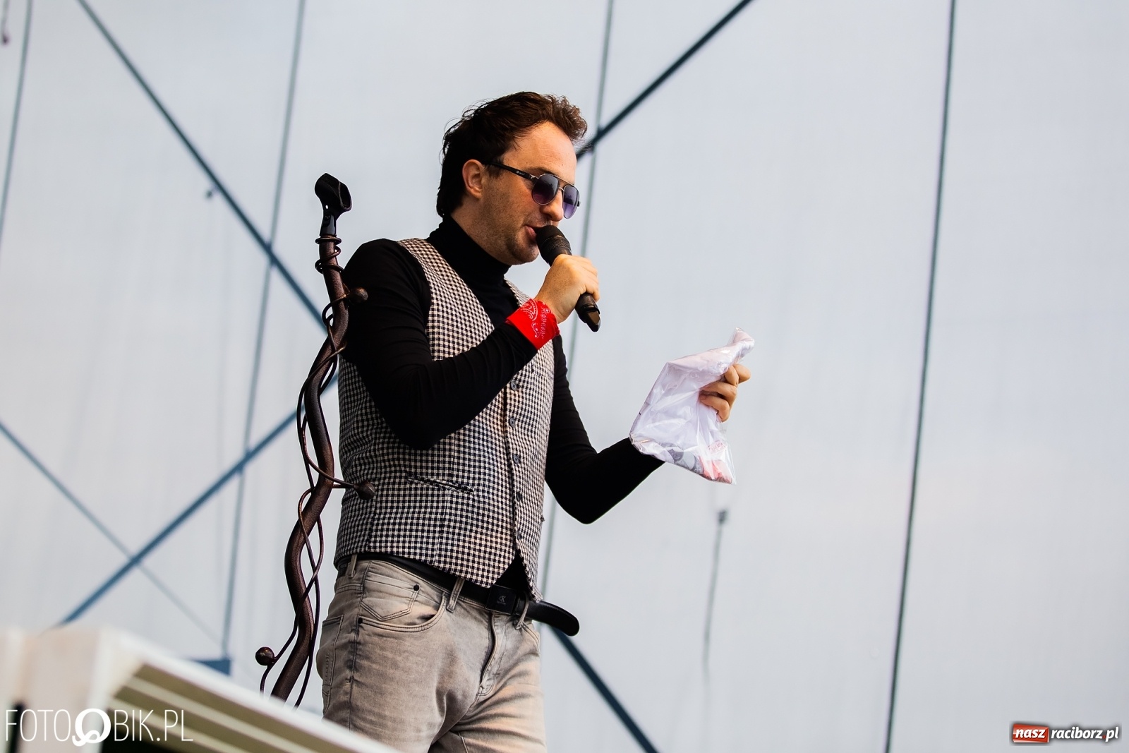 Zdjęcie w galerii na portalu naszraciborz.pl: After Party gwiazdą dożynek Gminy Krzyżanowice [FOTO i WIDEO] wiadomości z regionu