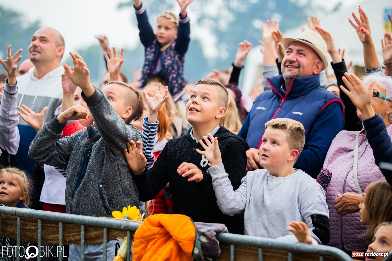 Zdjęcie w galerii na portalu naszraciborz.pl: After Party gwiazdą dożynek Gminy Krzyżanowice [FOTO i WIDEO] wiadomości z regionu