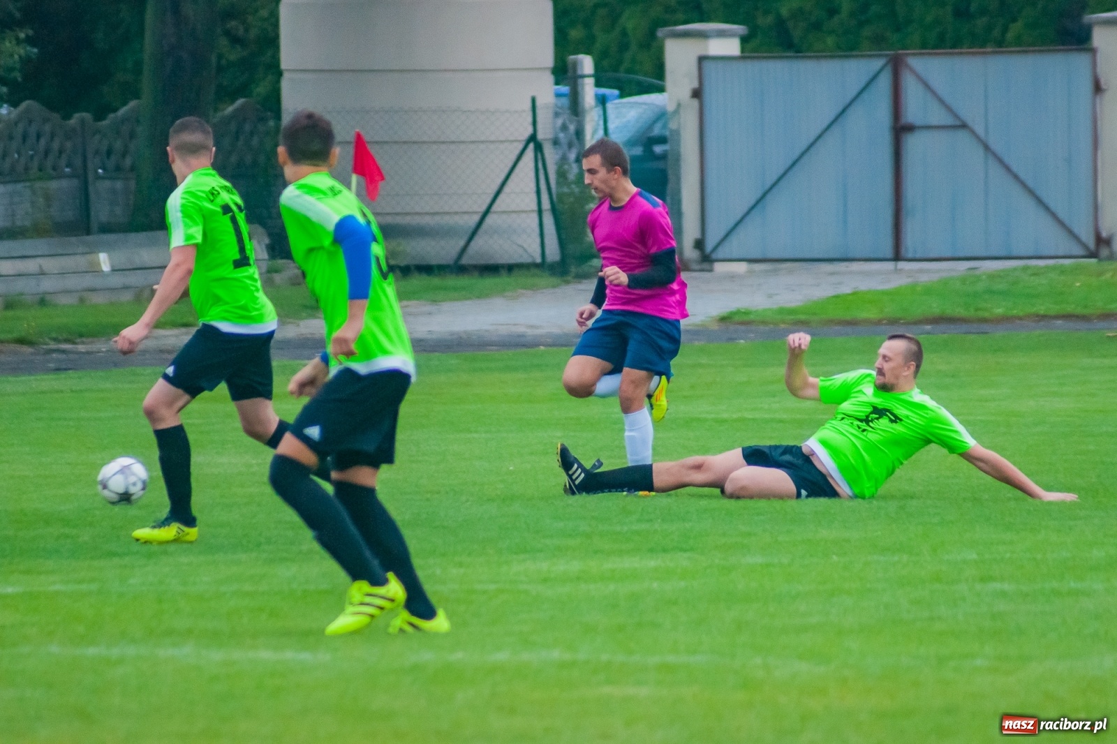 Zdjęcie w galerii na portalu naszraciborz.pl: Derby gminy. Łatwe zwycięstwo Krzyżanowic [FOTO] wiadomości z regionu