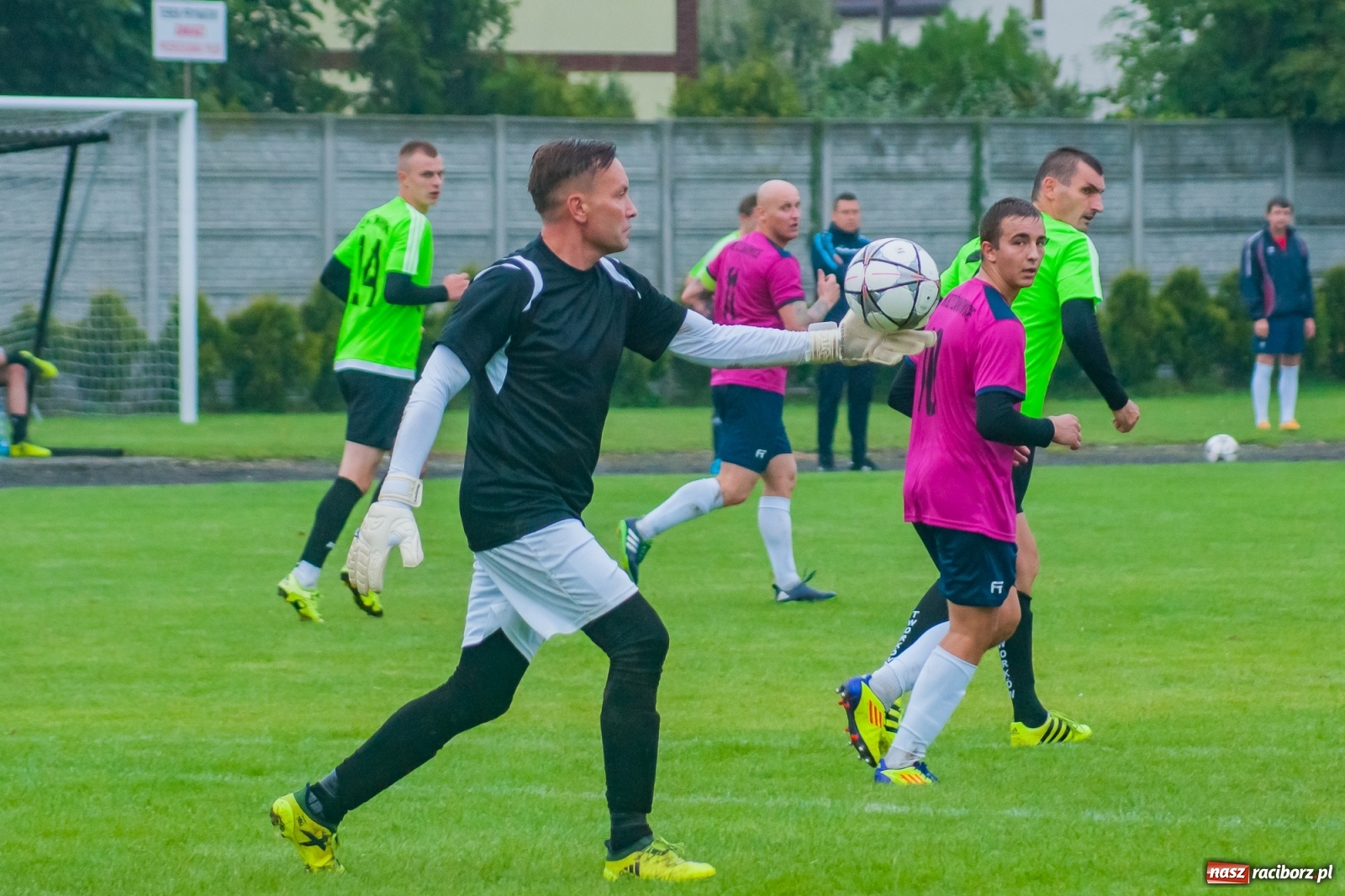 Zdjęcie w galerii na portalu naszraciborz.pl: Derby gminy. Łatwe zwycięstwo Krzyżanowic [FOTO] wiadomości z regionu