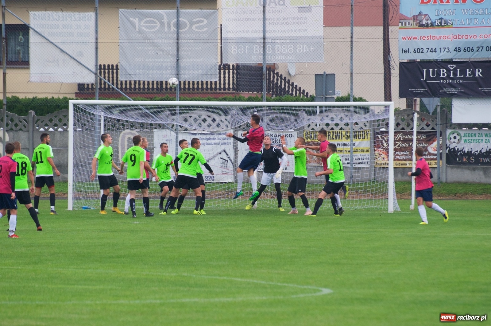 Zdjęcie w galerii na portalu naszraciborz.pl: Derby gminy. Łatwe zwycięstwo Krzyżanowic [FOTO] wiadomości z regionu
