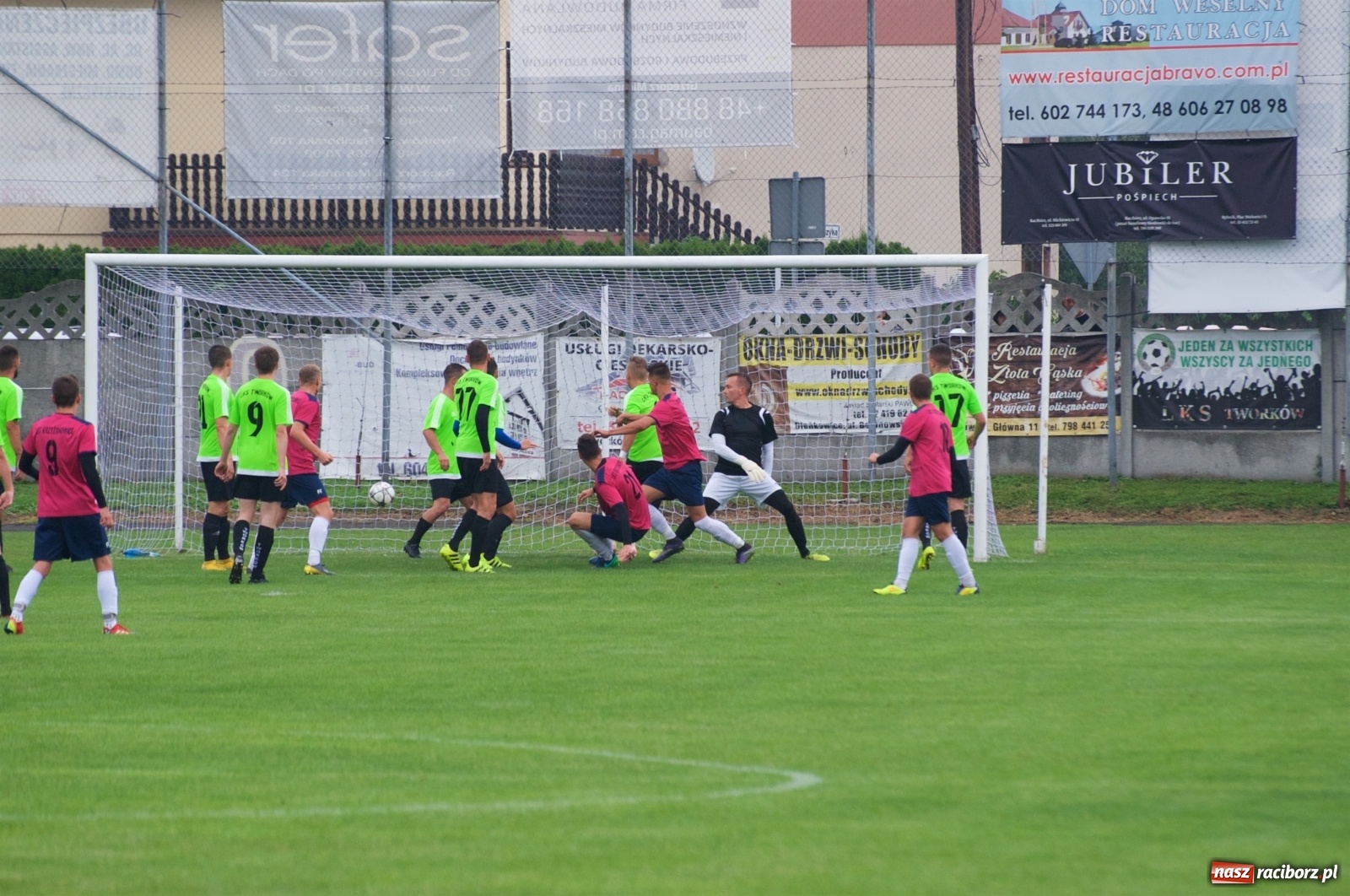 Zdjęcie w galerii na portalu naszraciborz.pl: Derby gminy. Łatwe zwycięstwo Krzyżanowic [FOTO] wiadomości z regionu