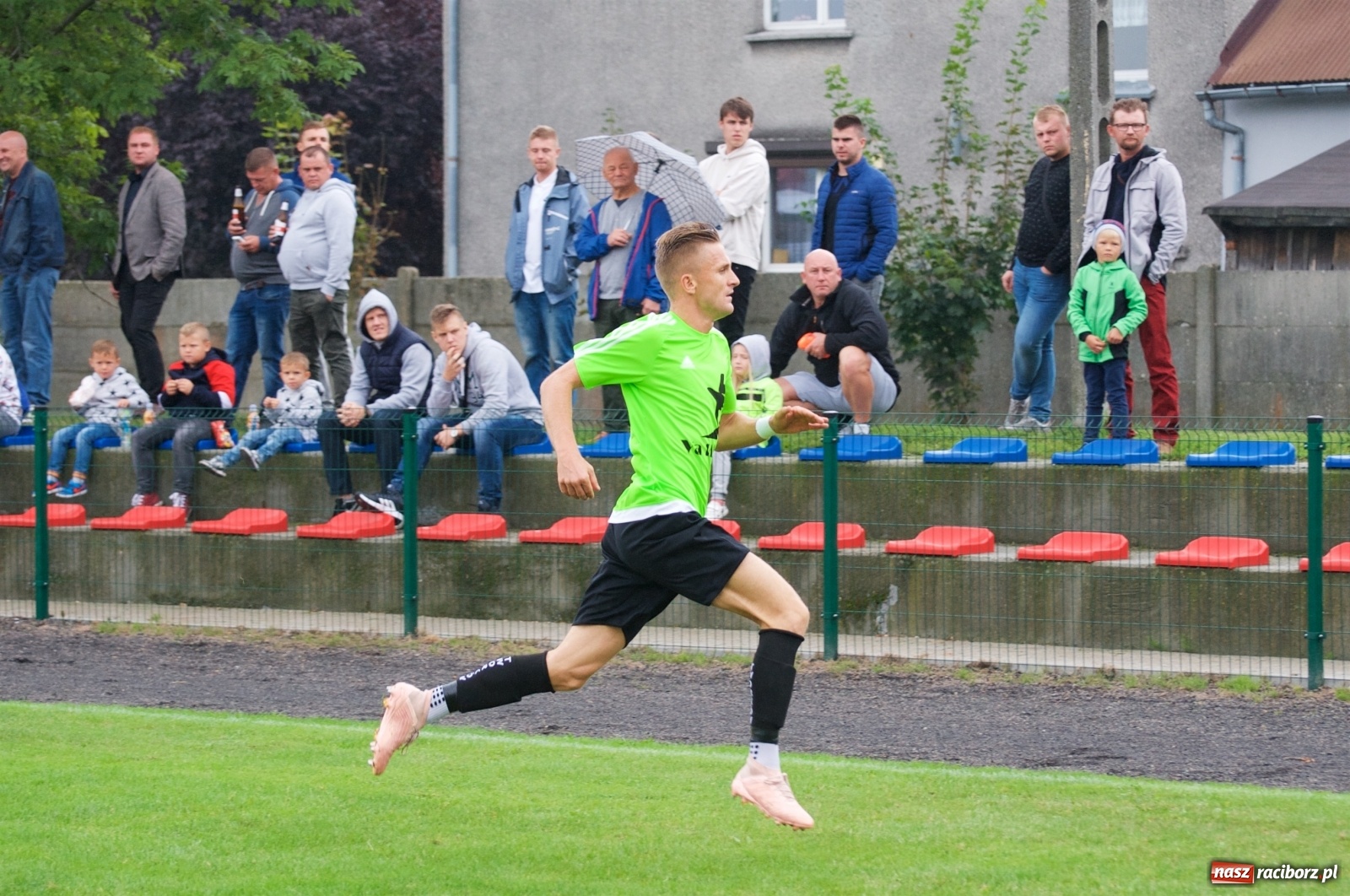 Zdjęcie w galerii na portalu naszraciborz.pl: Derby gminy. Łatwe zwycięstwo Krzyżanowic [FOTO] wiadomości z regionu