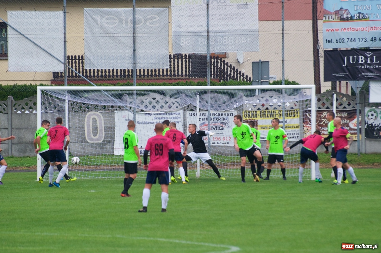 Zdjęcie w galerii na portalu naszraciborz.pl: Derby gminy. Łatwe zwycięstwo Krzyżanowic [FOTO] wiadomości z regionu
