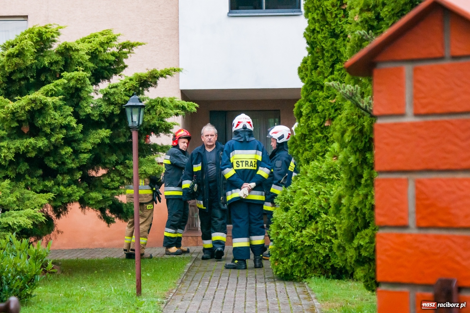 Zdjęcie w galerii na portalu naszraciborz.pl: Piorun uderzył w posesję w Kobyli [FOTO] wiadomości z regionu