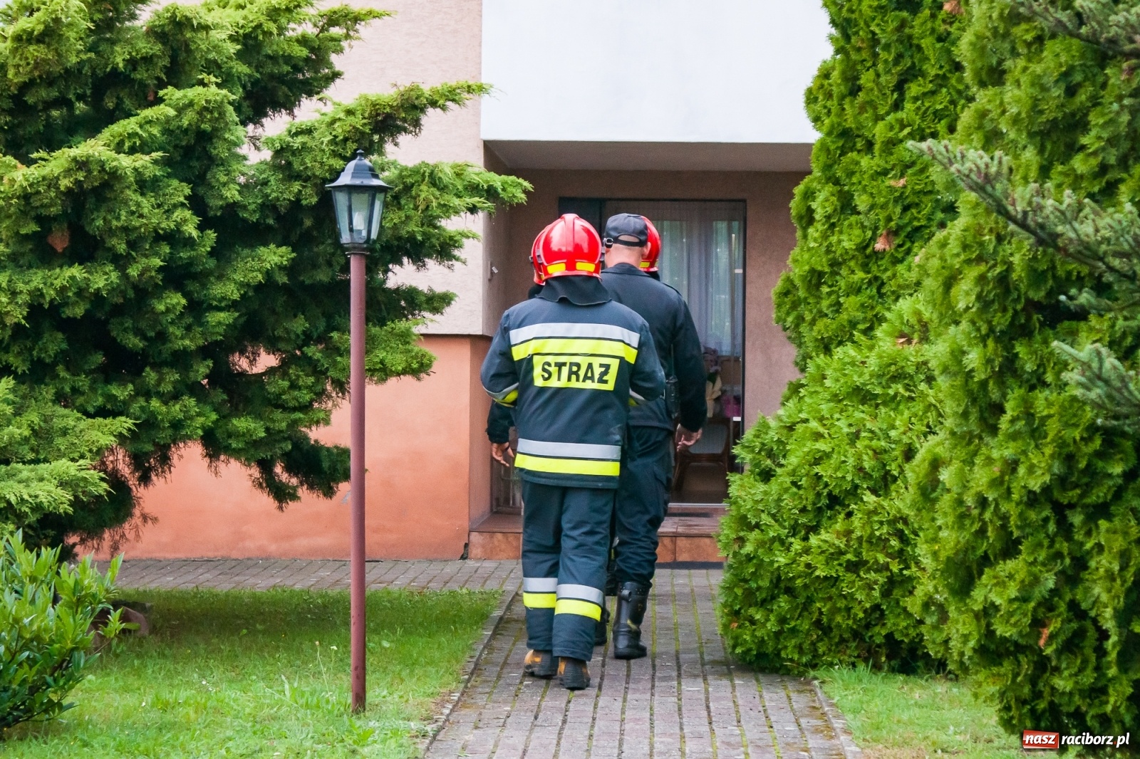 Zdjęcie w galerii na portalu naszraciborz.pl: Piorun uderzył w posesję w Kobyli [FOTO] wiadomości z regionu