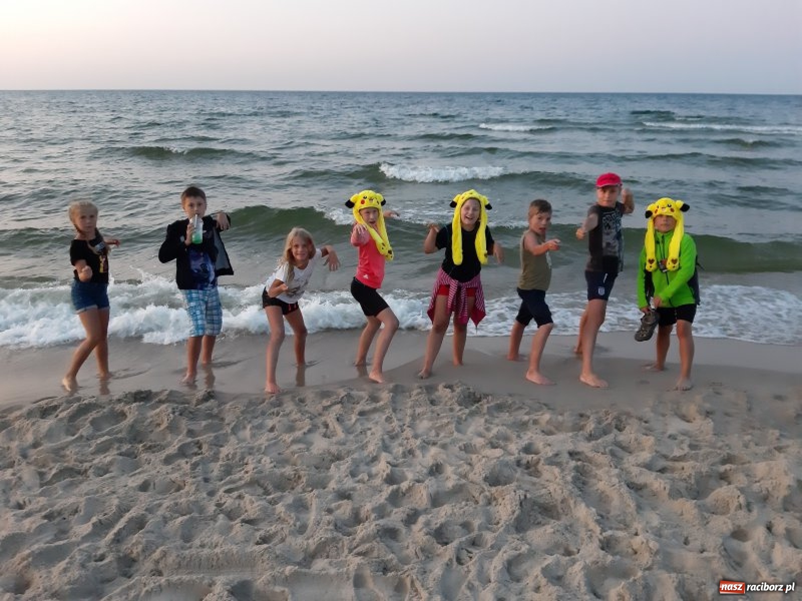 Zdjęcie w galerii na portalu naszraciborz.pl: Zapasy, szermierka i survival. Raciborzanie i opawianie w Cetniewie  [FOTO] wiadomości z regionu