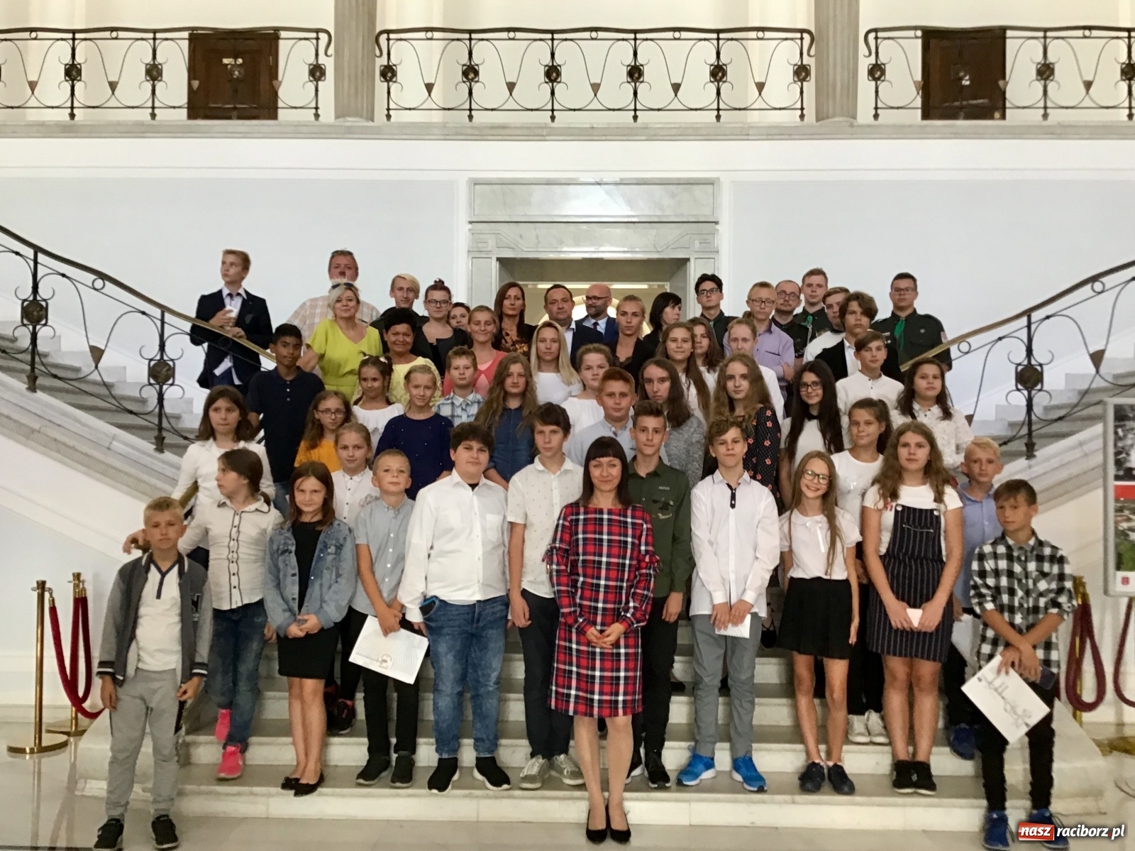 Zdjęcie w galerii na portalu naszraciborz.pl: Młodzi raciborzanie w parlamencie  wiadomości z regionu