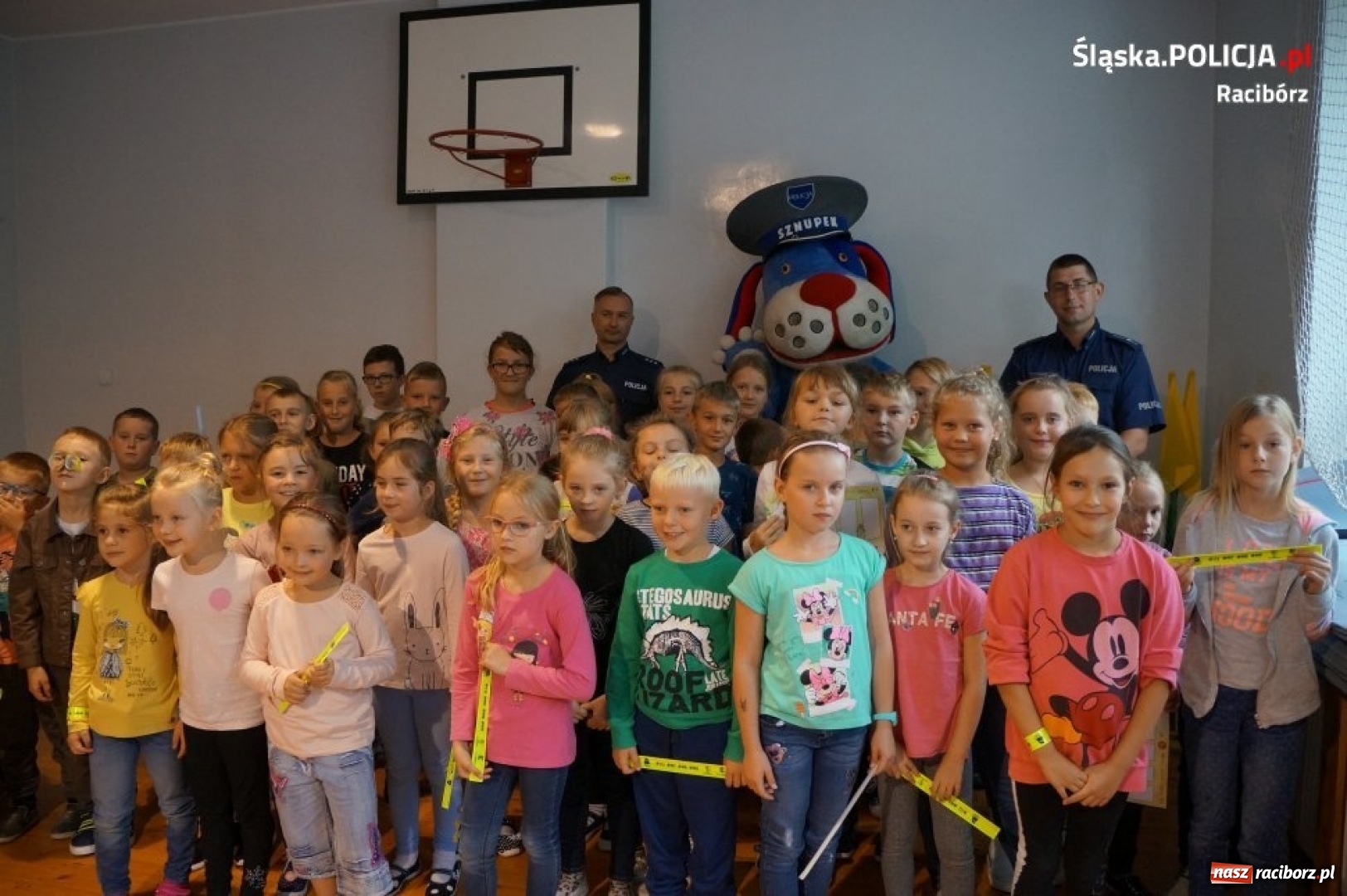 Zdjęcie w galerii na portalu naszraciborz.pl: Raciborscy policjanci o bezpieczeństwie w drodze do szkoły wiadomości z regionu