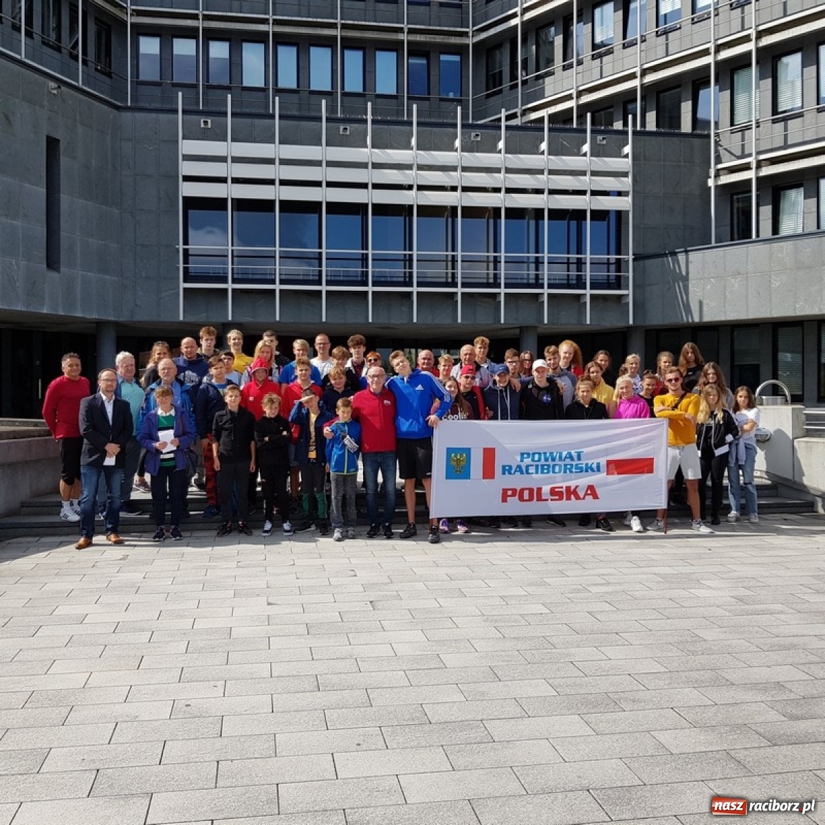 Zdjęcie w galerii na portalu naszraciborz.pl: Zawodnicy Victorii na podium mityngu pływackiego w Werdohl [FOTO] wiadomości z regionu
