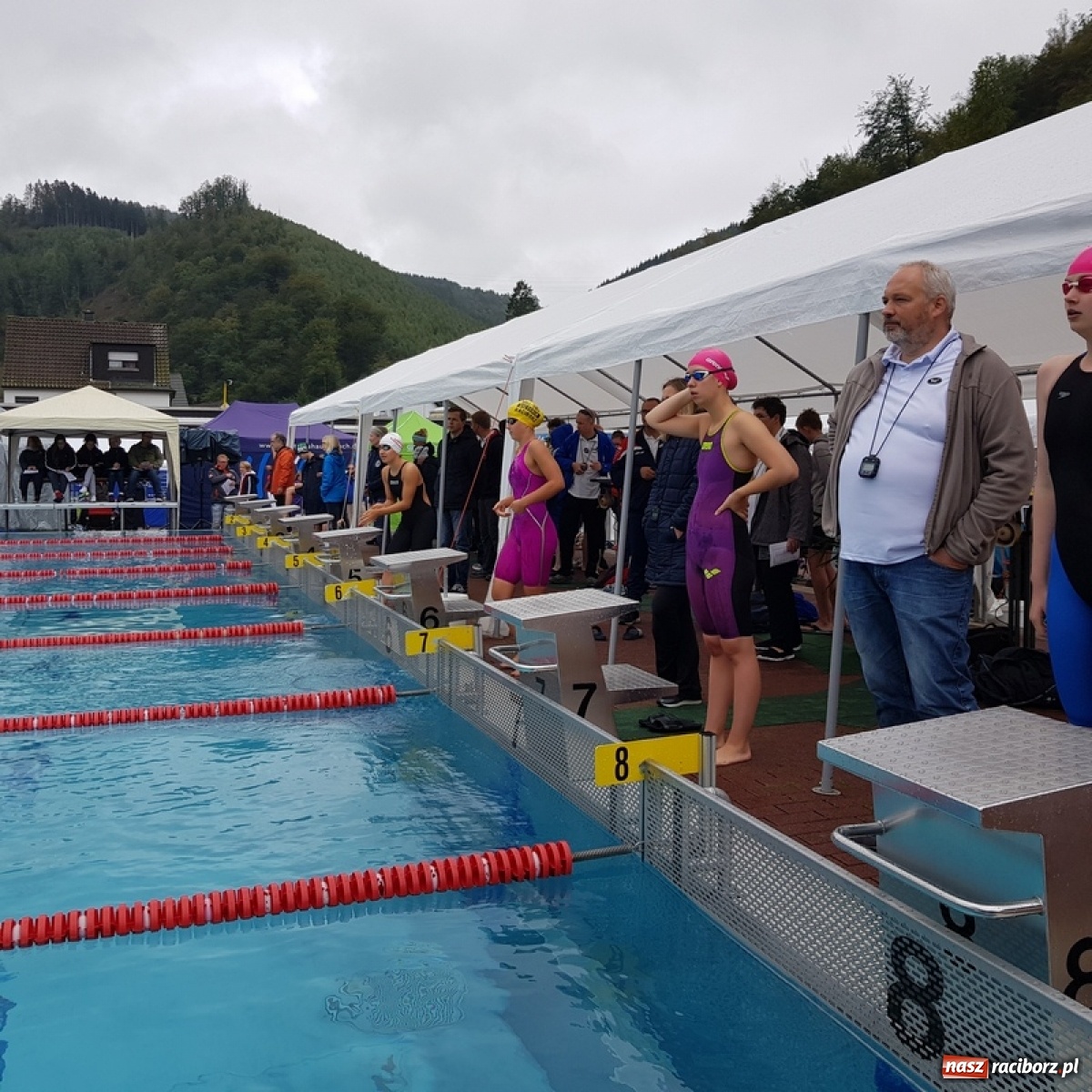 Zdjęcie w galerii na portalu naszraciborz.pl: Zawodnicy Victorii na podium mityngu pływackiego w Werdohl [FOTO] wiadomości z regionu