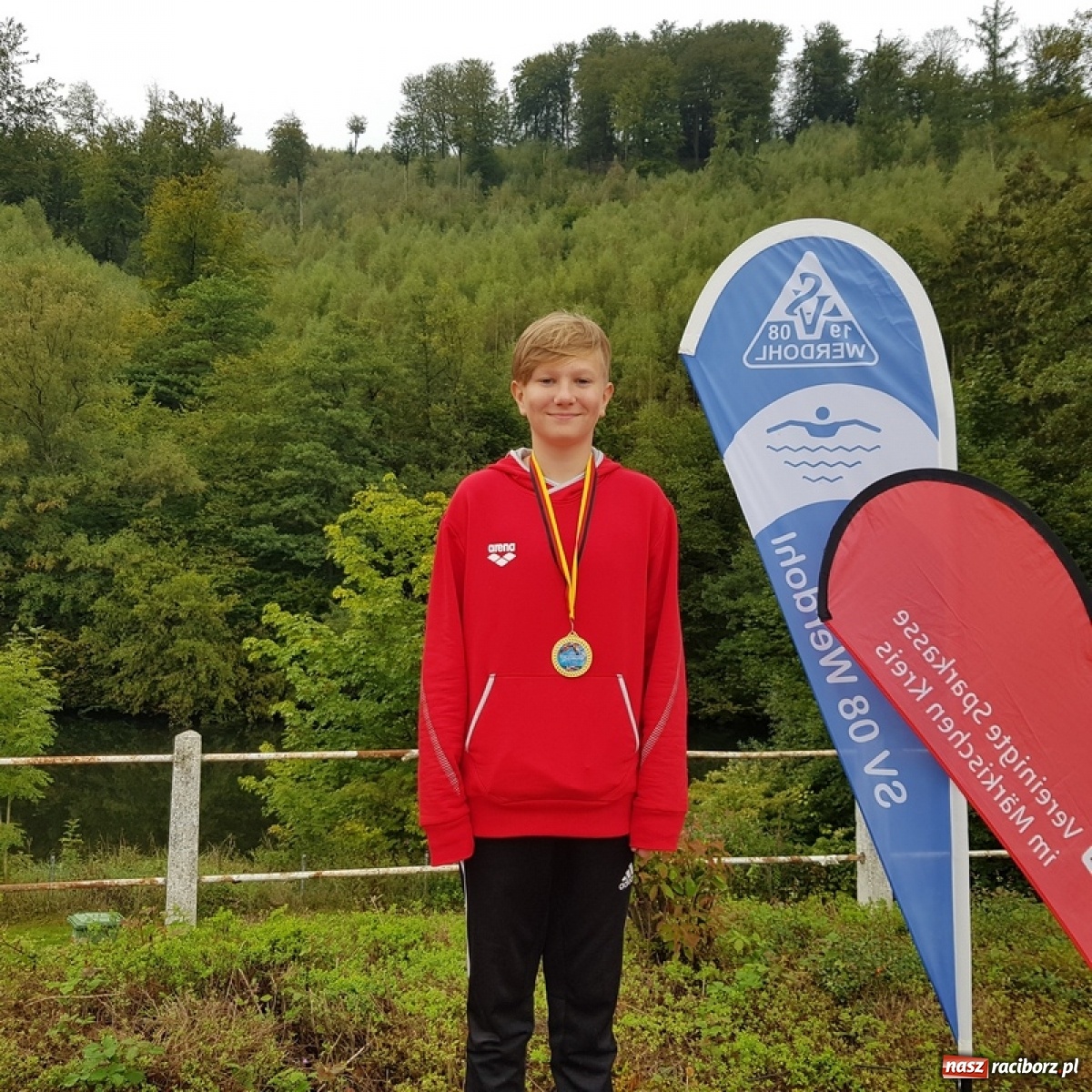 Zdjęcie w galerii na portalu naszraciborz.pl: Zawodnicy Victorii na podium mityngu pływackiego w Werdohl [FOTO] wiadomości z regionu