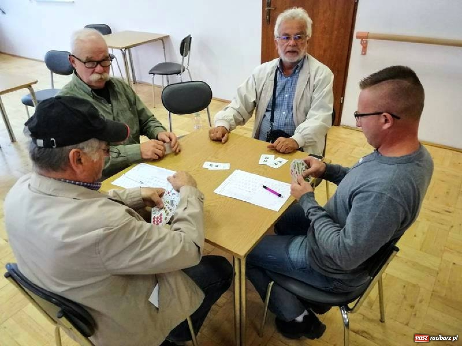 Zdjęcie w galerii na portalu naszraciborz.pl: Skaciorze rywalizowali o puchar burmistrza Krzanowic  wiadomości z regionu