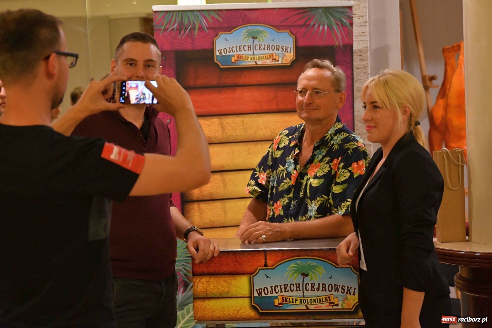 Zdjęcie w galerii na portalu naszraciborz.pl: Prawo dżungli. Wojciech Cejrowski w Raciborzu [FOTO] wiadomości z regionu