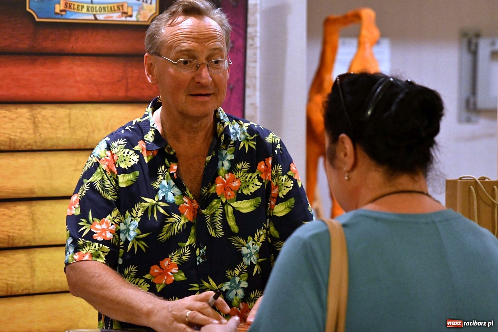 Zdjęcie w galerii na portalu naszraciborz.pl: Prawo dżungli. Wojciech Cejrowski w Raciborzu [FOTO] wiadomości z regionu