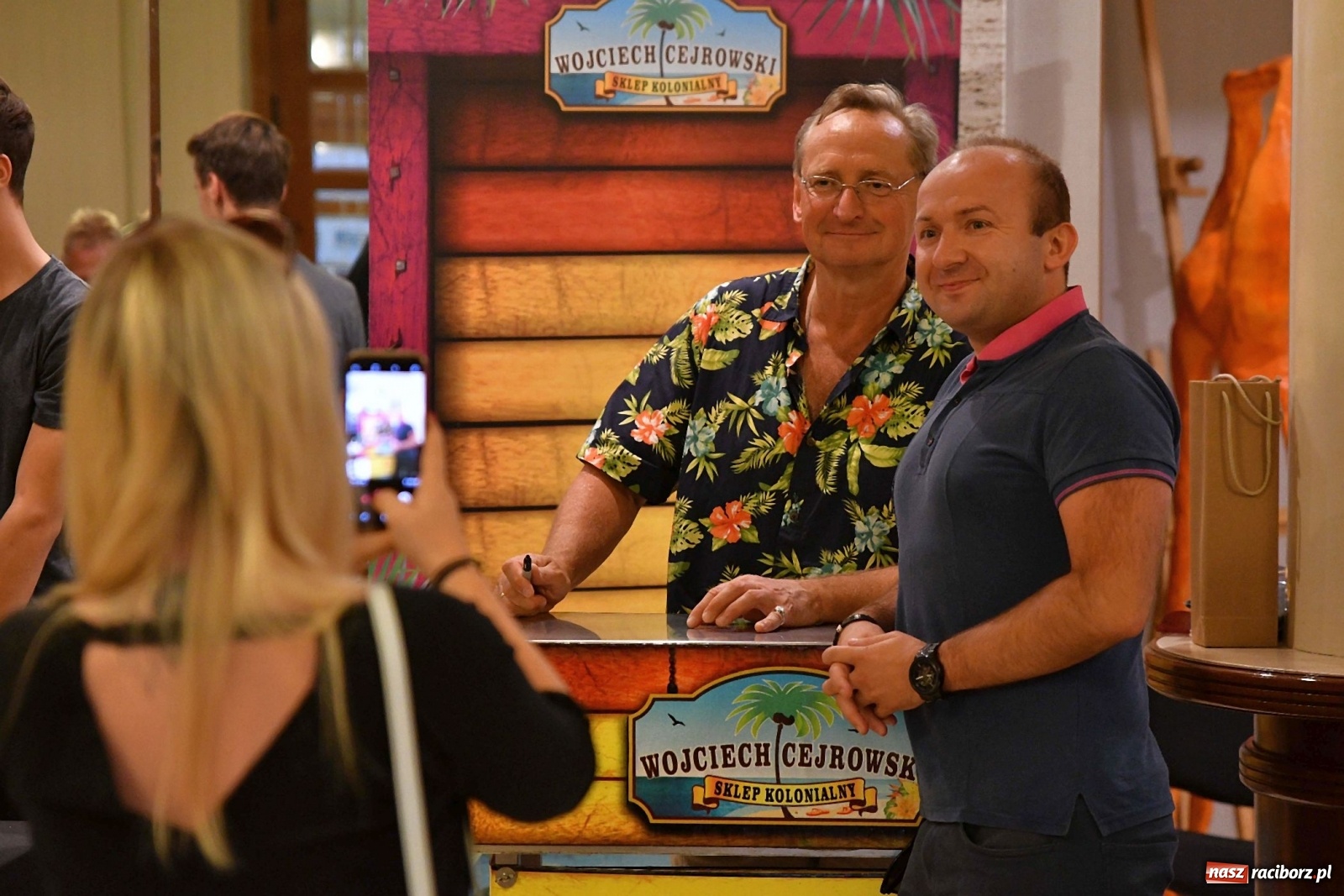 Zdjęcie w galerii na portalu naszraciborz.pl: Prawo dżungli. Wojciech Cejrowski w Raciborzu [FOTO] wiadomości z regionu