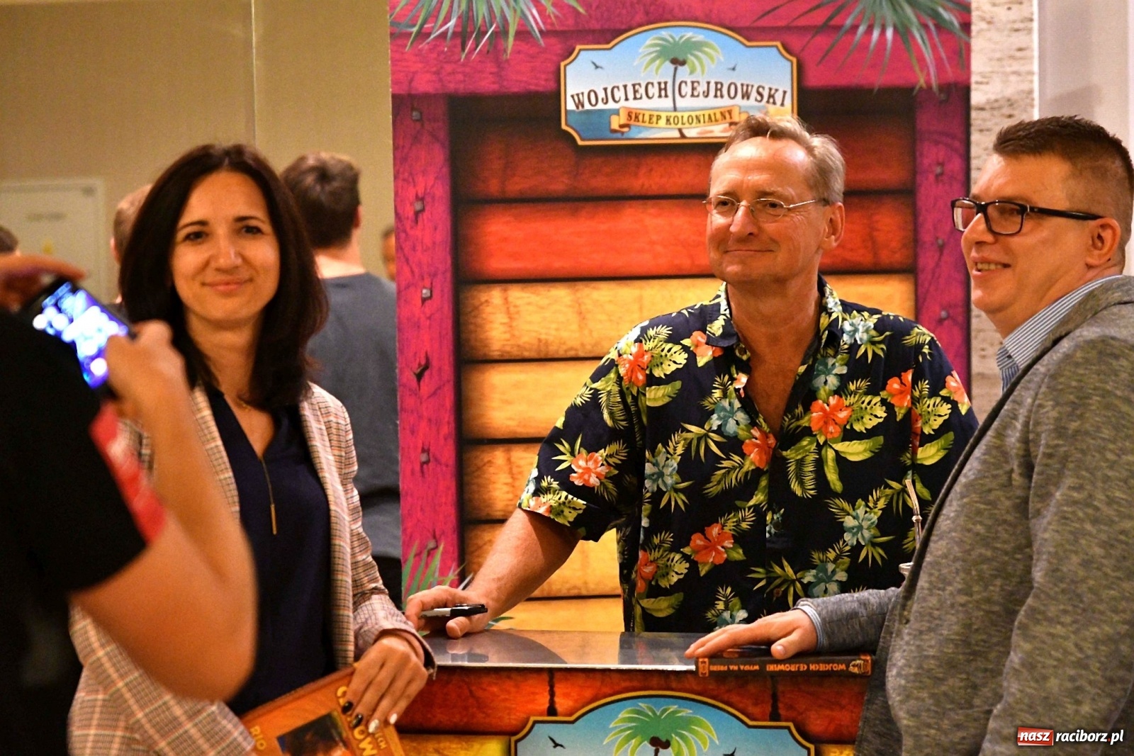 Zdjęcie w galerii na portalu naszraciborz.pl: Prawo dżungli. Wojciech Cejrowski w Raciborzu [FOTO] wiadomości z regionu