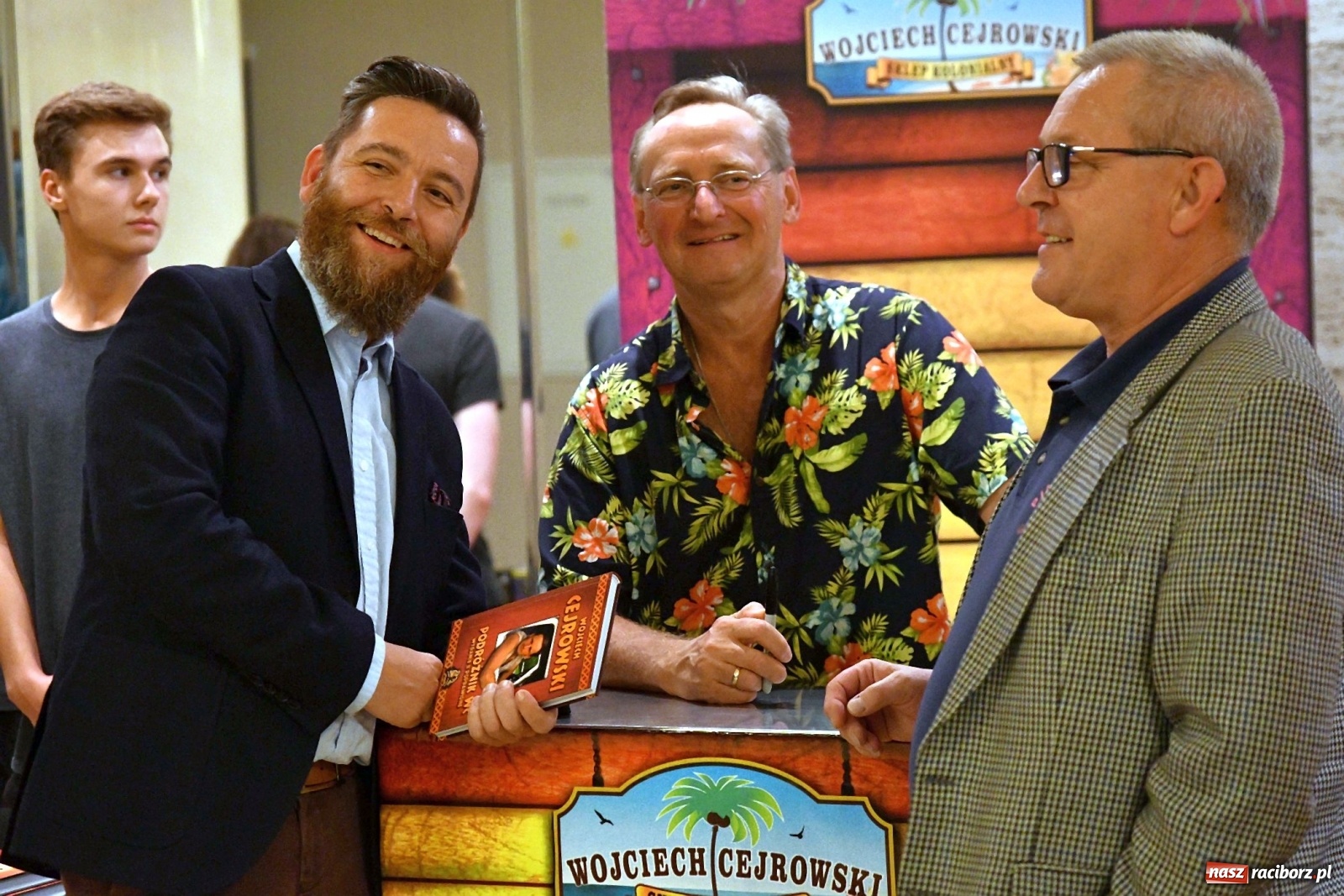Zdjęcie w galerii na portalu naszraciborz.pl: Prawo dżungli. Wojciech Cejrowski w Raciborzu [FOTO] wiadomości z regionu