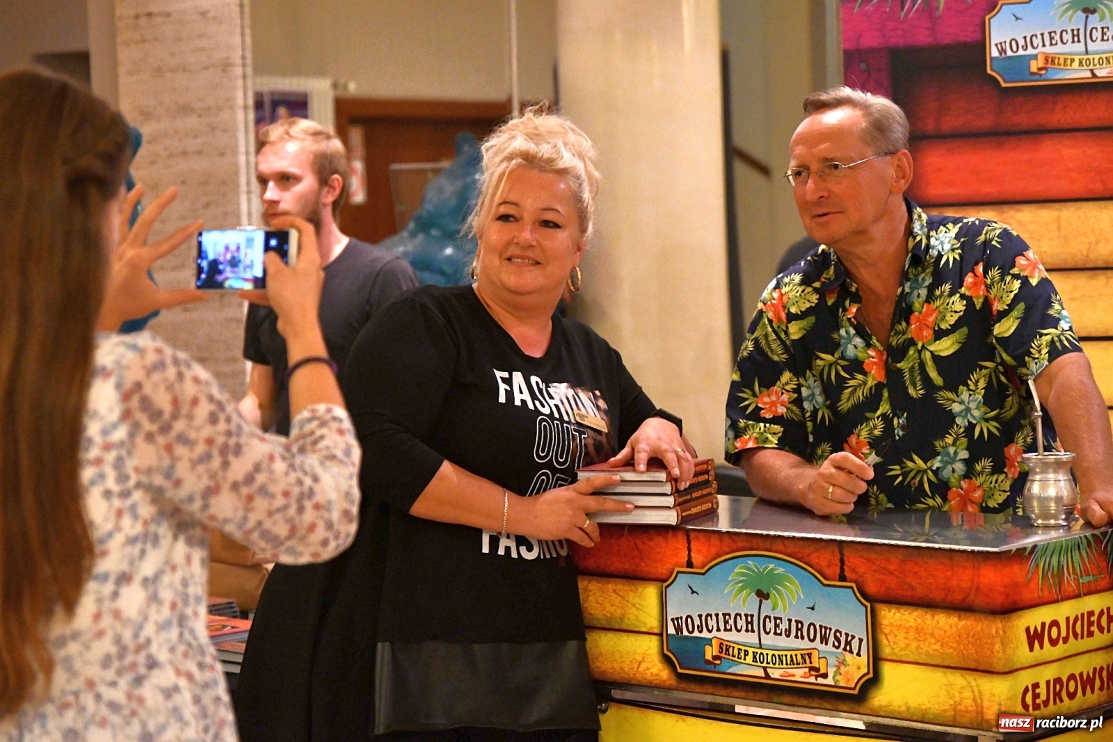 Zdjęcie w galerii na portalu naszraciborz.pl: Prawo dżungli. Wojciech Cejrowski w Raciborzu [FOTO] wiadomości z regionu