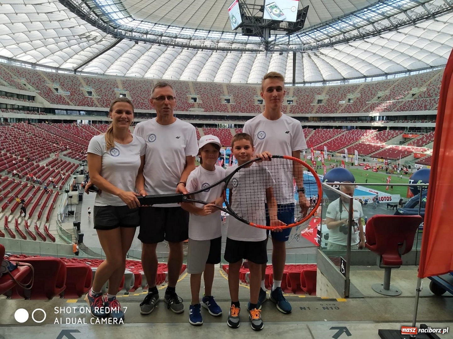 Zdjęcie w galerii na portalu naszraciborz.pl: Zawodnicy Raciborskiego Klubu Tenisowego zagrali na Stadionie Narodowym wiadomości z regionu