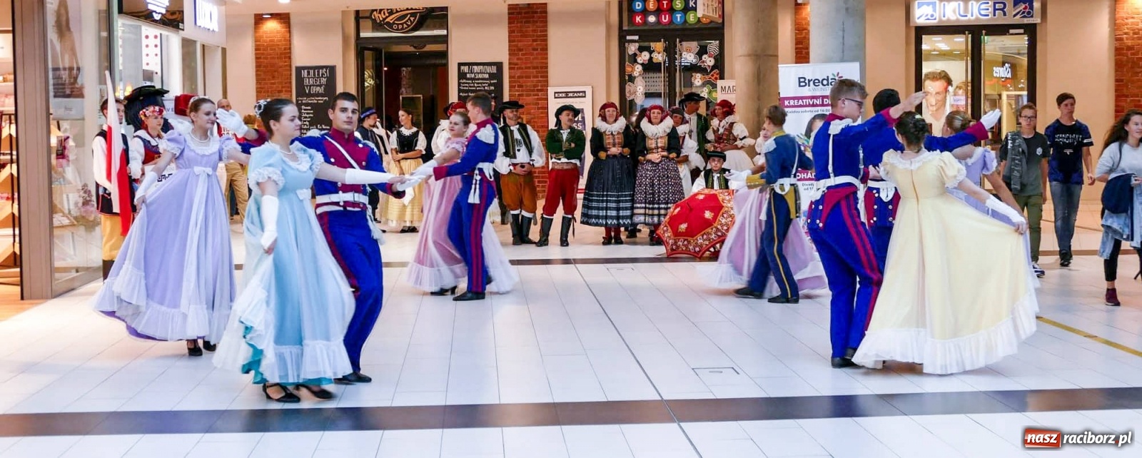 Zdjęcie w galerii na portalu naszraciborz.pl: ZPiT Strzecha. Z przytupem w nowy sezon artystyczny [FOTO] wiadomości z regionu