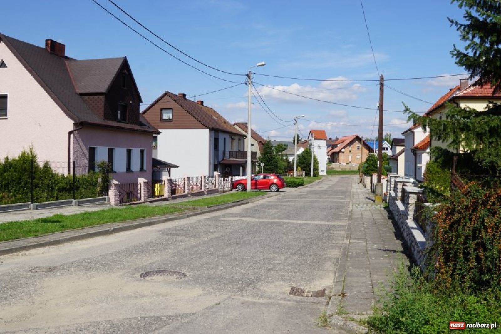 Zdjęcie w galerii na portalu naszraciborz.pl: Asfalt w miejsce betonowych płyt. Chorwacka i Bojanowska z dofinansowaniem  wiadomości z regionu