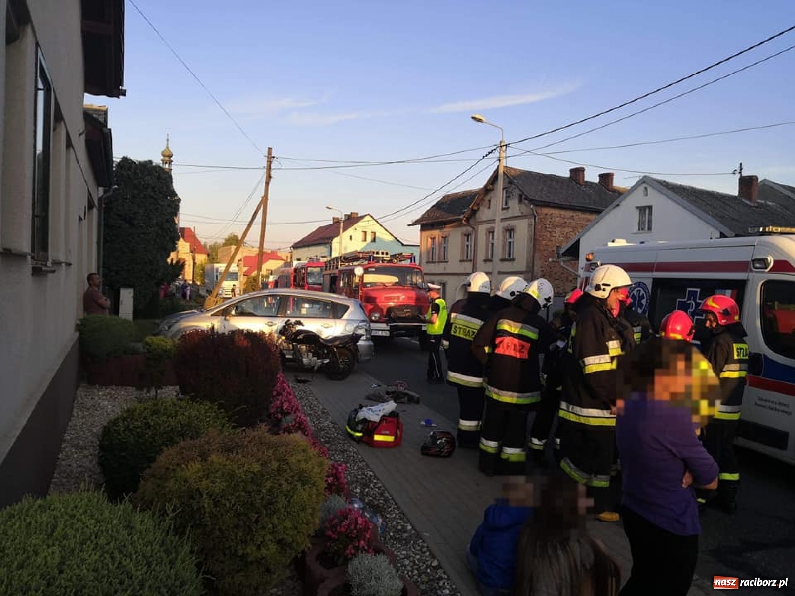 Zdjęcie w galerii na portalu naszraciborz.pl: Sporna kolizja w Pietrowicach Wielkich  wiadomości z regionu