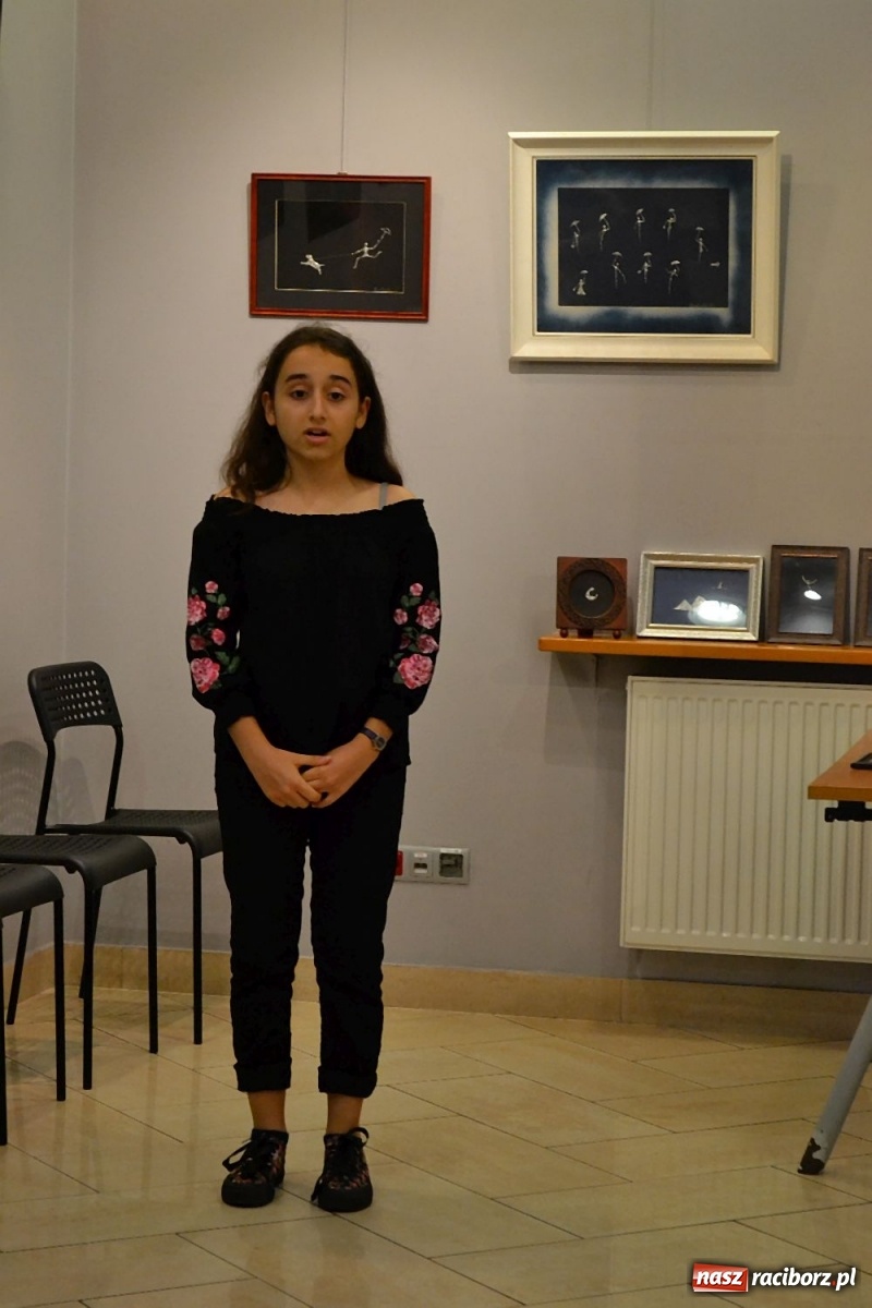 Zdjęcie w galerii na portalu naszraciborz.pl: Srebrny świat Gurgena Gadachika w Galerii OBOK wiadomości z regionu