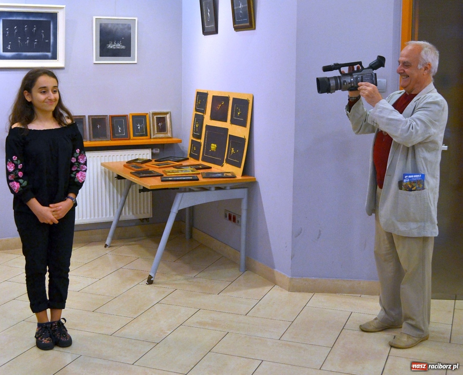 Zdjęcie w galerii na portalu naszraciborz.pl: Srebrny świat Gurgena Gadachika w Galerii OBOK wiadomości z regionu