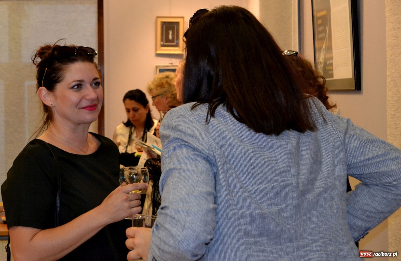 Zdjęcie w galerii na portalu naszraciborz.pl: Srebrny świat Gurgena Gadachika w Galerii OBOK wiadomości z regionu