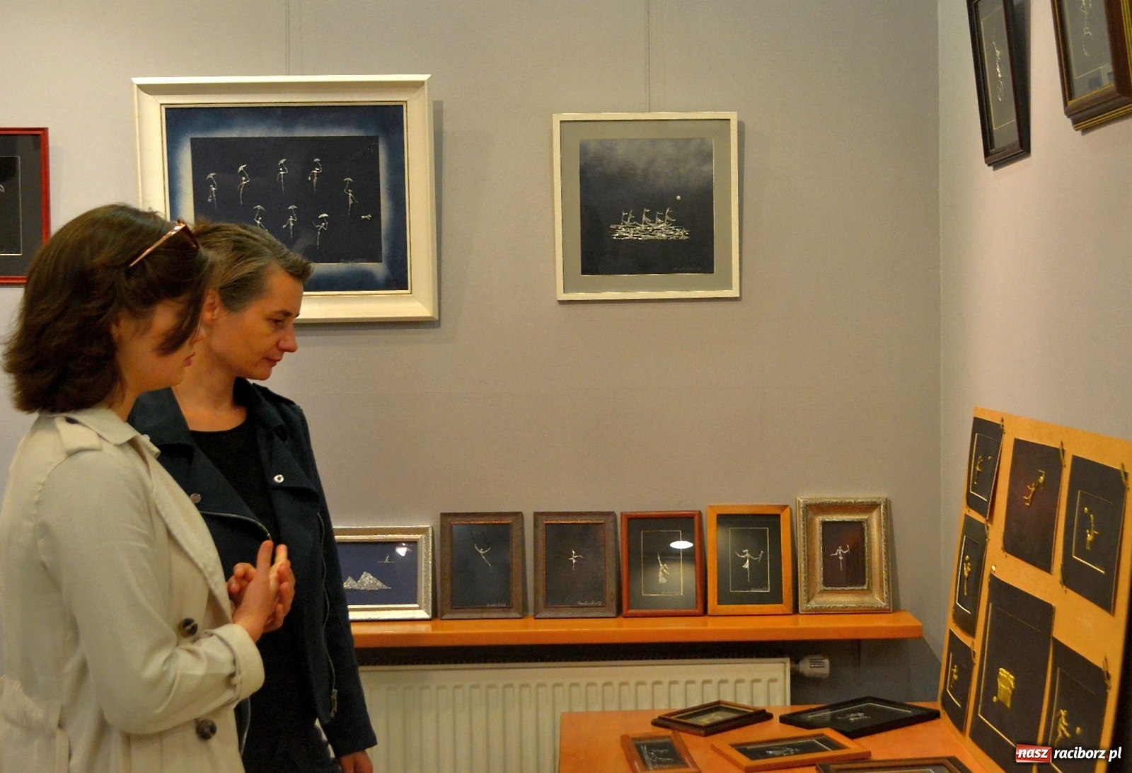 Zdjęcie w galerii na portalu naszraciborz.pl: Srebrny świat Gurgena Gadachika w Galerii OBOK wiadomości z regionu