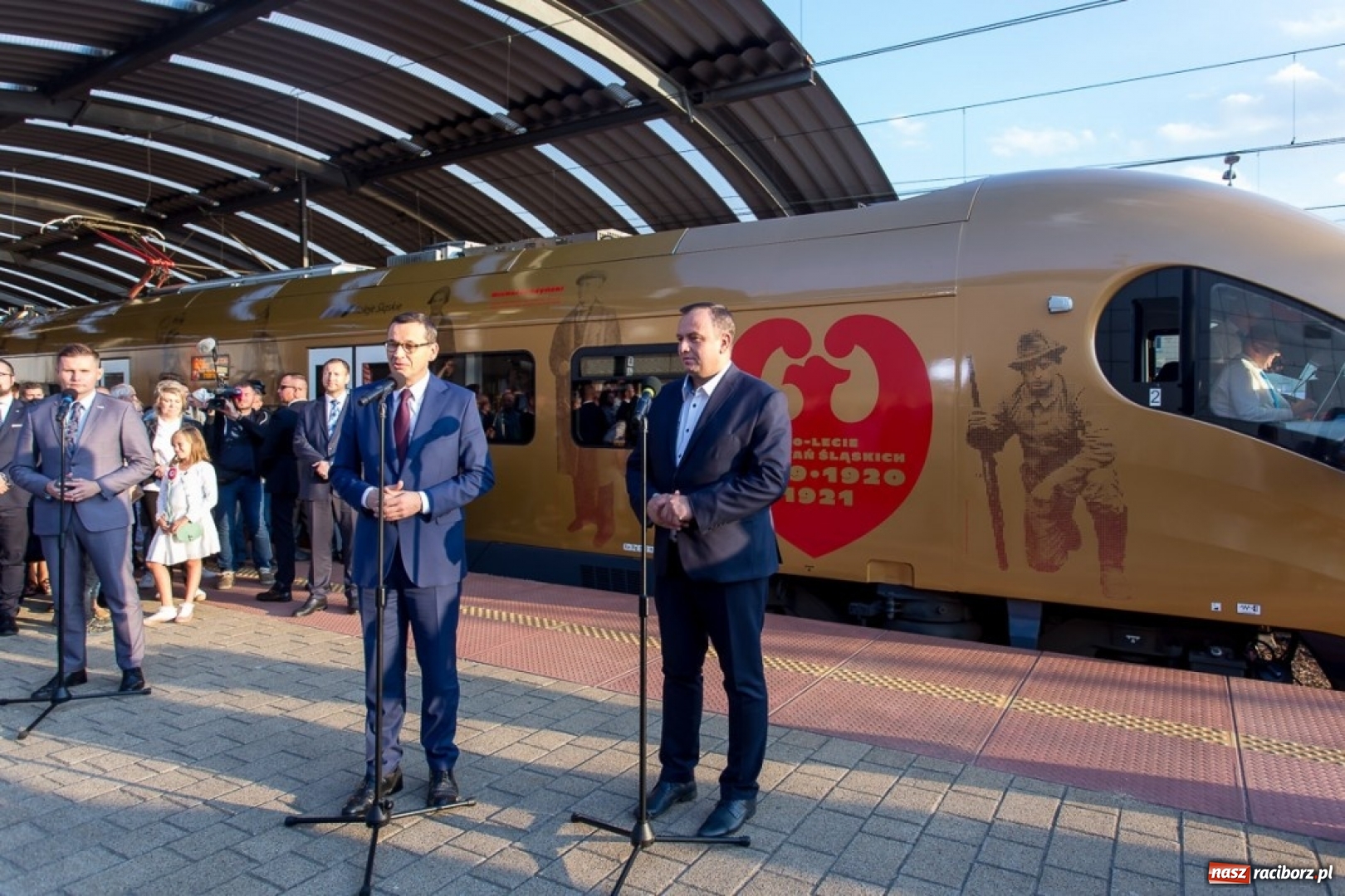 Zdjęcie w galerii na portalu naszraciborz.pl: Powstaniec Śląski wyruszył w trasę [FOTO] wiadomości z regionu