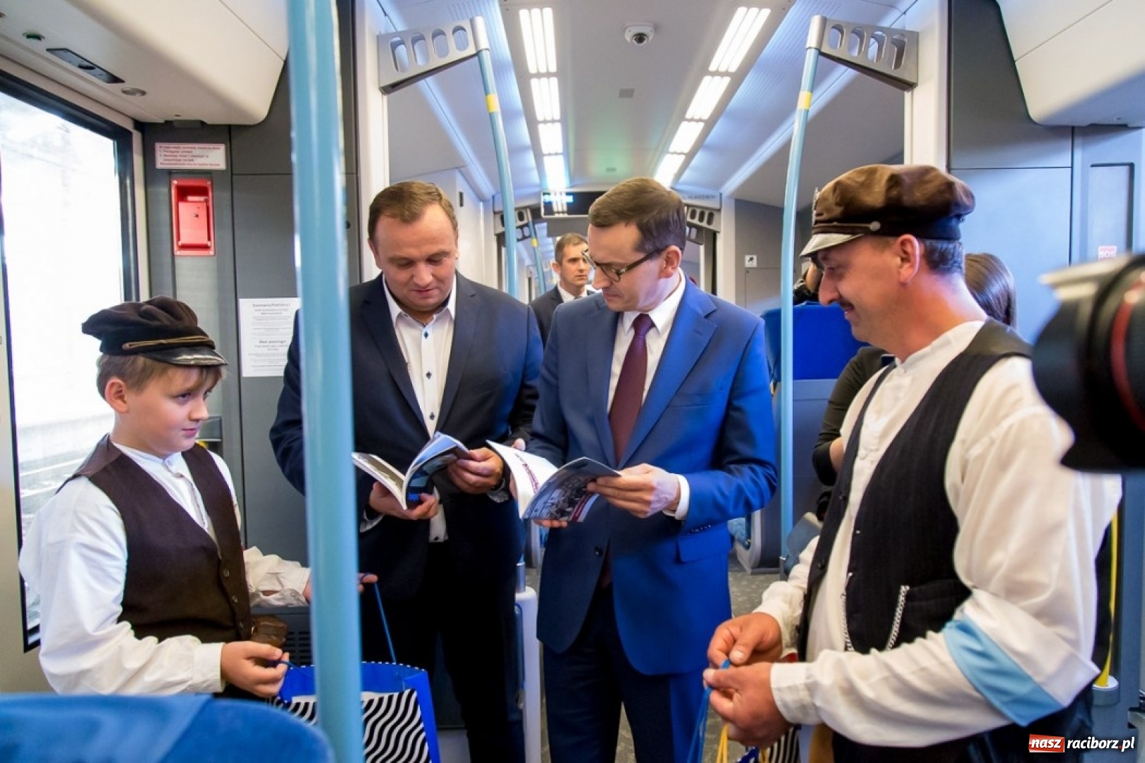 Zdjęcie w galerii na portalu naszraciborz.pl: Powstaniec Śląski wyruszył w trasę [FOTO] wiadomości z regionu