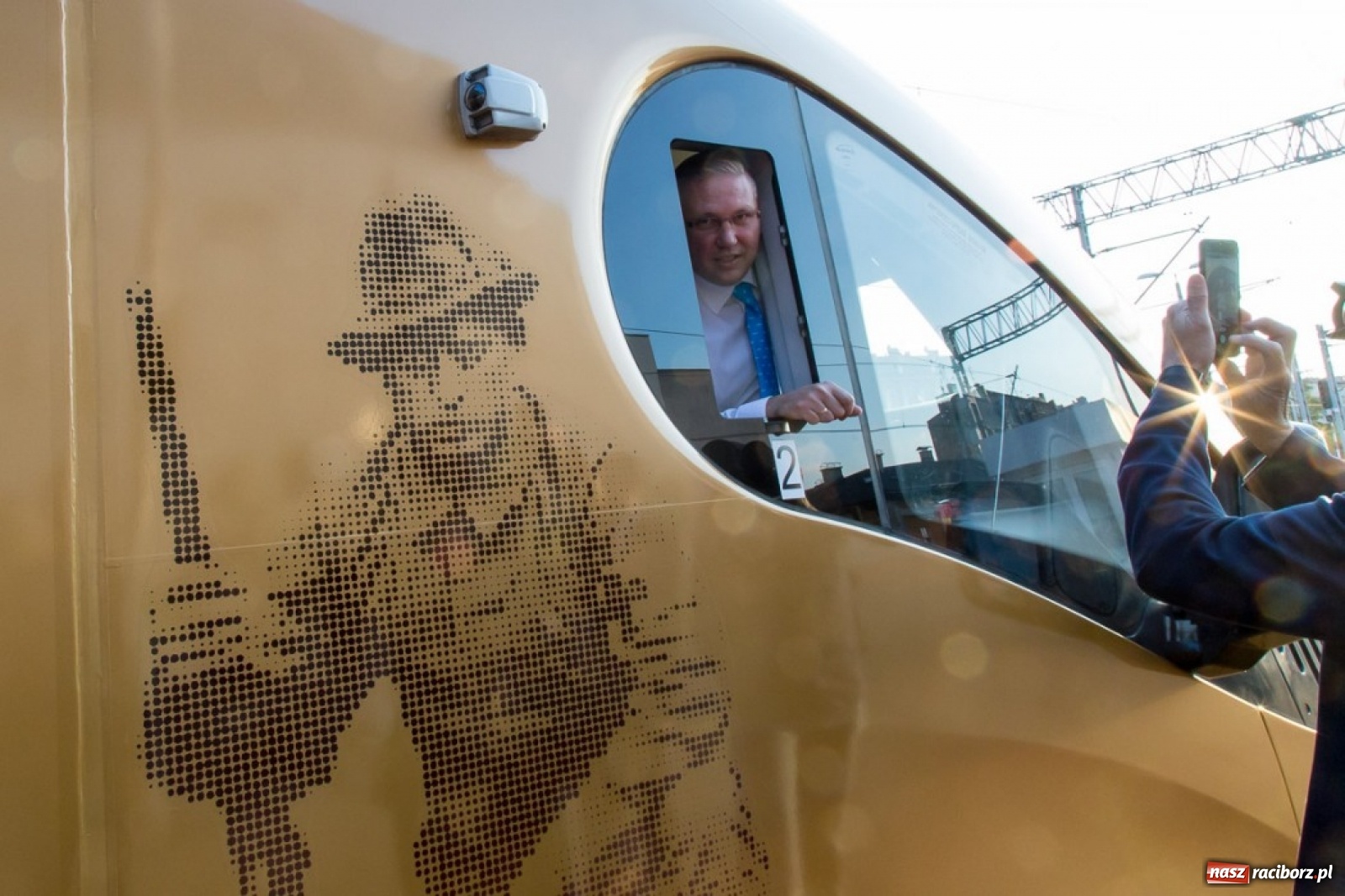 Zdjęcie w galerii na portalu naszraciborz.pl: Powstaniec Śląski wyruszył w trasę [FOTO] wiadomości z regionu