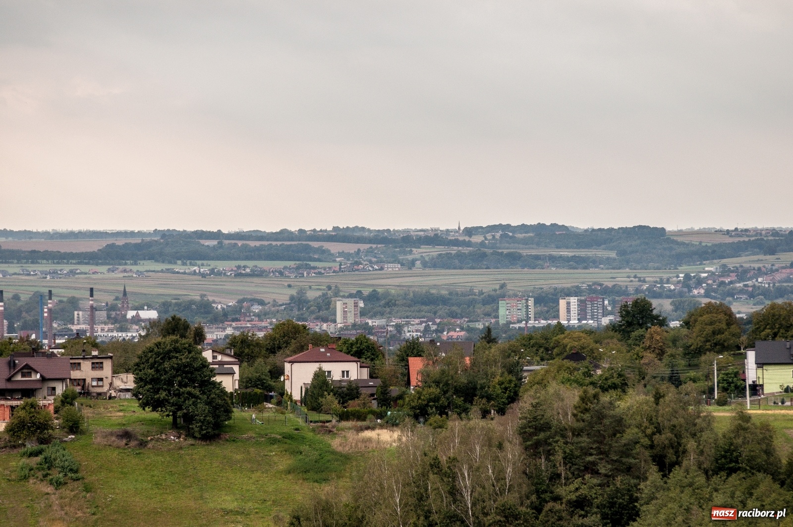 Zdjęcie w galerii na portalu naszraciborz.pl: Wieża widokowa w Pogrzebieniu już otwarta. Zobaczcie, co z niej widać [FOTO]  wiadomości z regionu