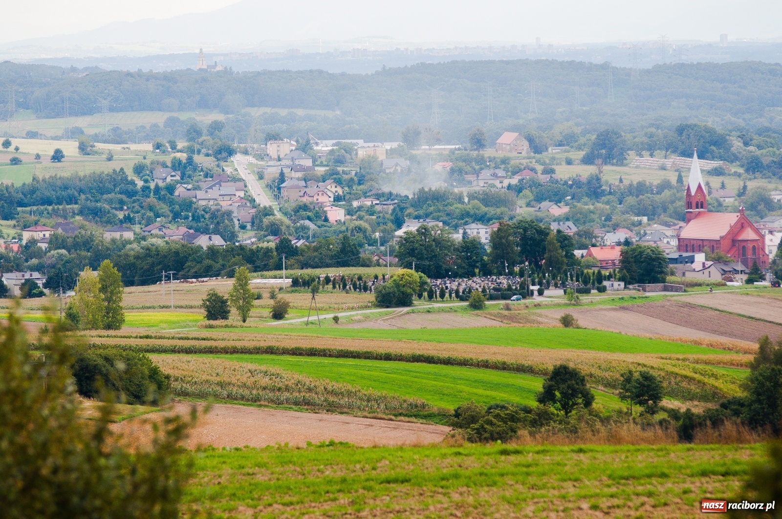 Zdjęcie w galerii na portalu naszraciborz.pl: Wieża widokowa w Pogrzebieniu już otwarta. Zobaczcie, co z niej widać [FOTO]  wiadomości z regionu