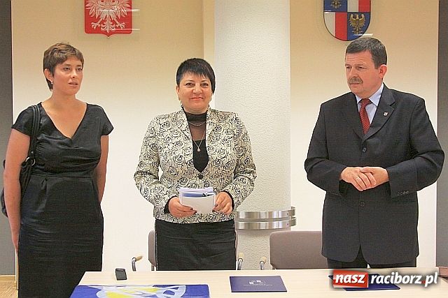 Zdjęcie w galerii na portalu naszraciborz.pl: Przyjaźń ukraińsko-raciborska podpisana wiadomości z regionu