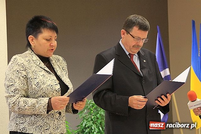 Zdjęcie w galerii na portalu naszraciborz.pl: Przyjaźń ukraińsko-raciborska podpisana wiadomości z regionu