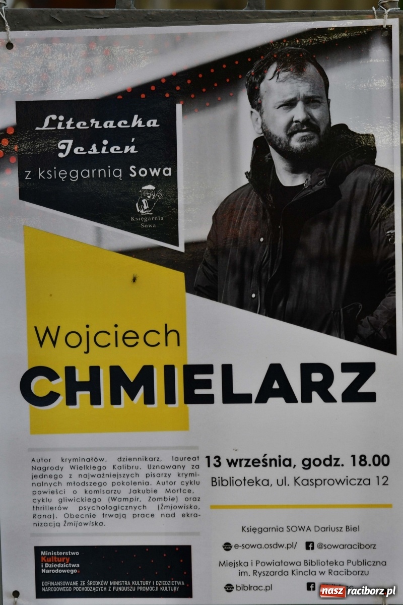 Zdjęcie w galerii na portalu naszraciborz.pl: Sowa zaprosiła Chmielarza. Autor Żmijowiska w Raciborzu [FOTO]  wiadomości z regionu