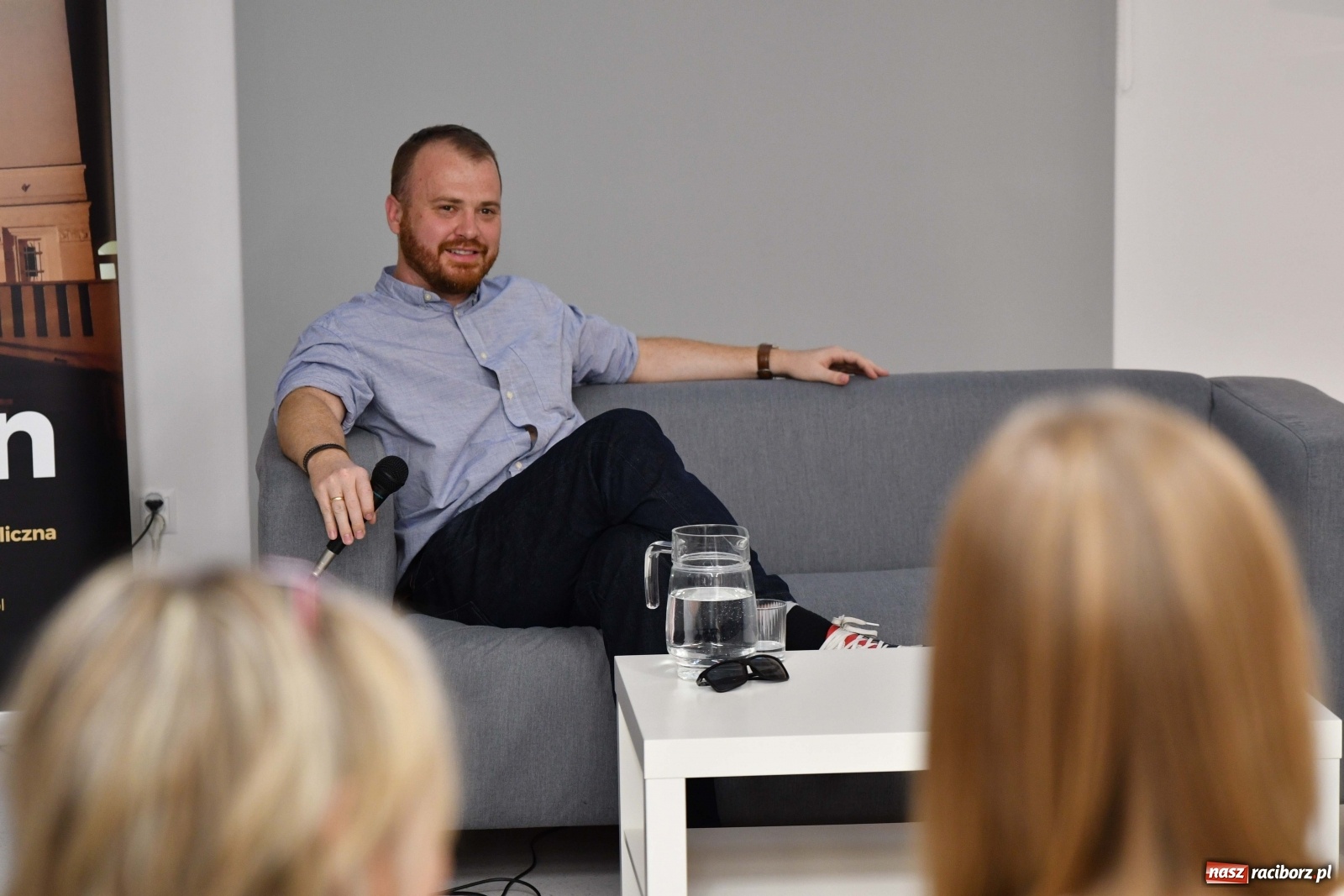 Zdjęcie w galerii na portalu naszraciborz.pl: Sowa zaprosiła Chmielarza. Autor Żmijowiska w Raciborzu [FOTO]  wiadomości z regionu