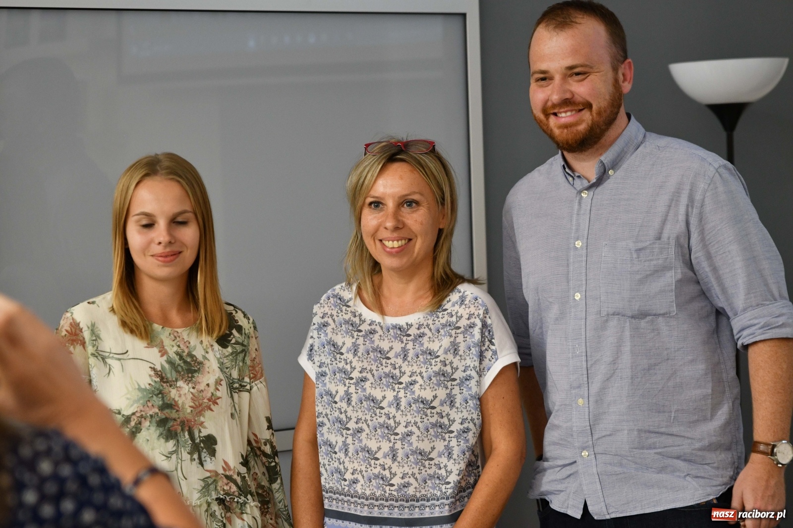 Zdjęcie w galerii na portalu naszraciborz.pl: Sowa zaprosiła Chmielarza. Autor Żmijowiska w Raciborzu [FOTO]  wiadomości z regionu
