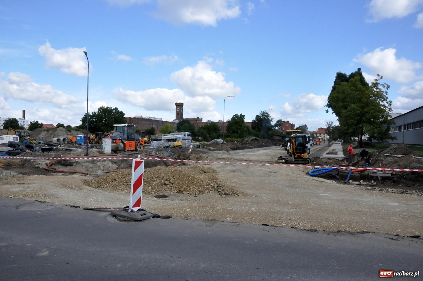 Zdjęcie w galerii na portalu naszraciborz.pl: Co dalej z Łąkową-Kościuszki? Termin przekroczony, droga rozkopana!  wiadomości z regionu