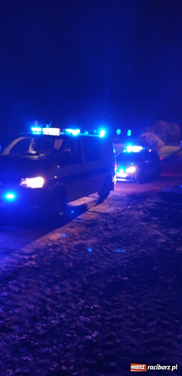 Zdjęcie w galerii na portalu naszraciborz.pl: Nocny pościg na Ostrogu. Sceny jak z filmu kryminalnego [FOTO]  wiadomości z regionu