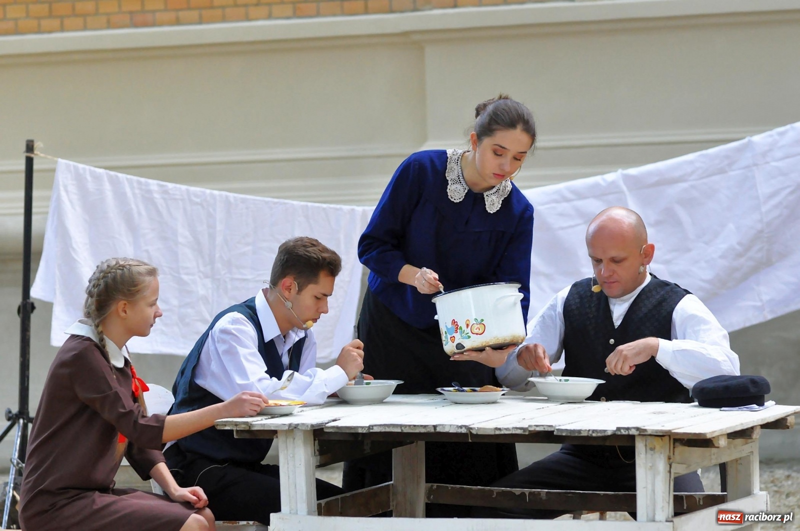 Zdjęcie w galerii na portalu naszraciborz.pl: Wielka rekonstrukcja walki o pałac w Rzuchowie wiadomości z regionu